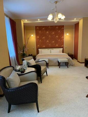 Imagen general del Hotel Tom. Foto 11