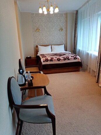 Imagen de la habitación del Hotel Tom. Foto 13
