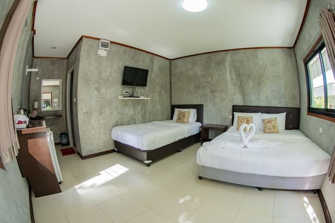 Imagen de la habitación del Hotel Tom Pizza Resort. Foto 4