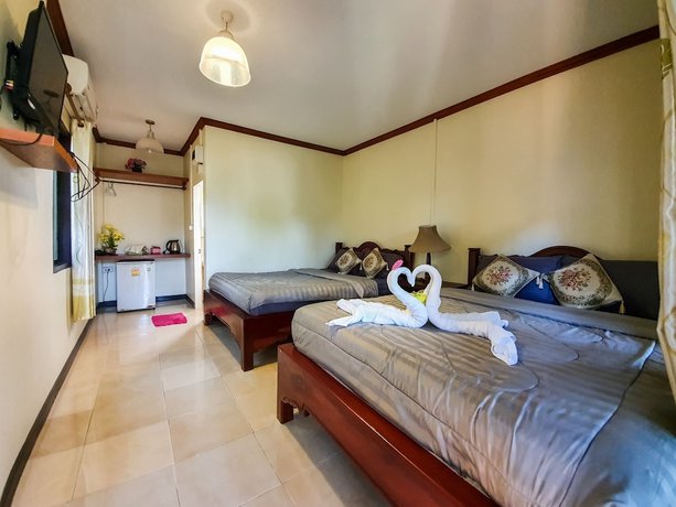 Imagen de la habitación del Hotel Tom Pizza Resort. Foto 8