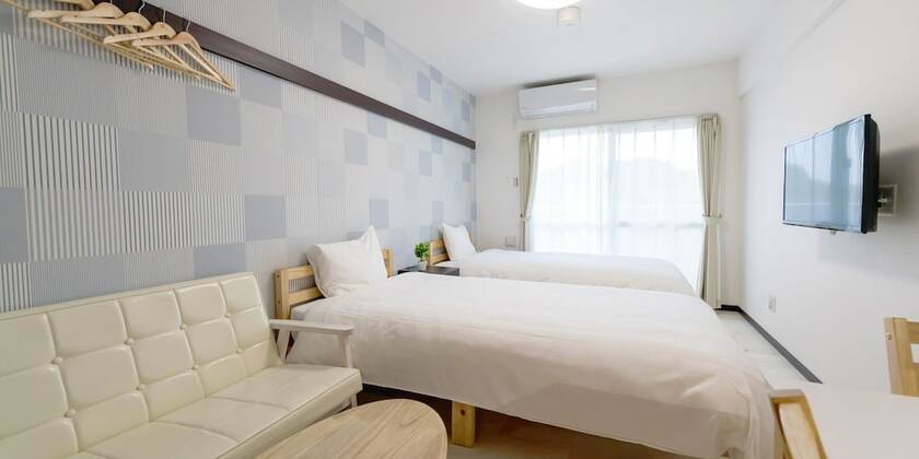 Imagen de la habitación del Hotel Tomas Nago. Foto 16