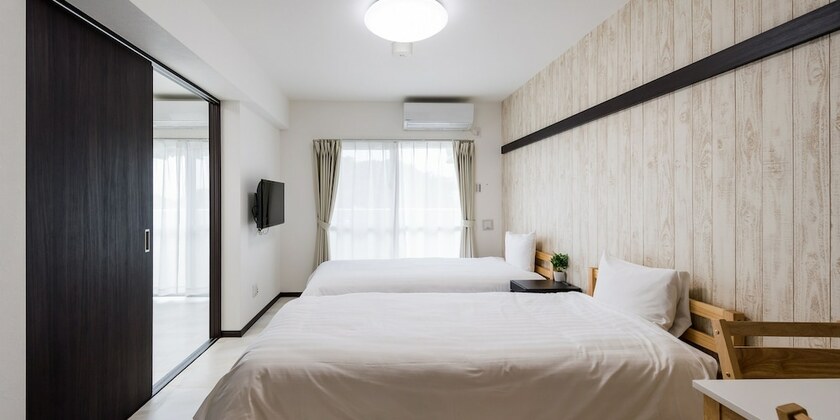 Imagen de la habitación del Hotel Tomas Nago. Foto 23