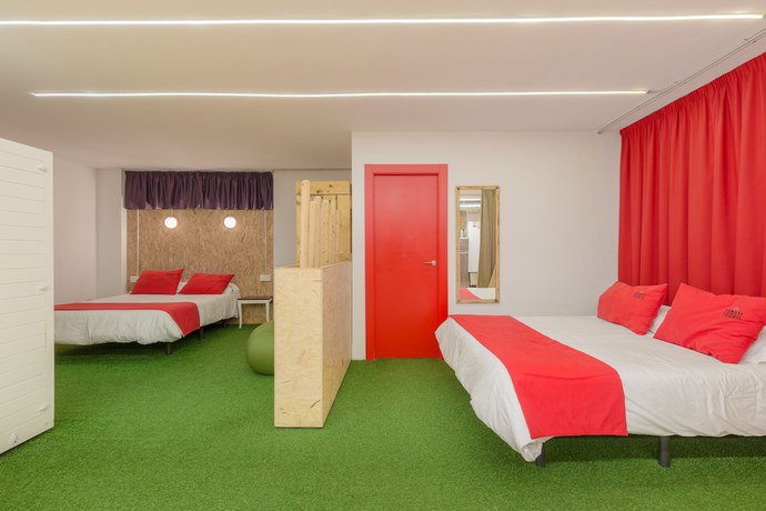 Imagen de la habitación del Hotel Tomate Rooms, Alicante. Foto 6