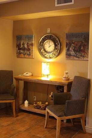 Imagen de los interiores del Hotel Tombstone Grand , A Baymont By Wyndham. Foto 16