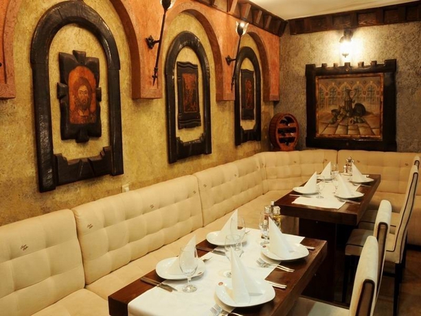 Imagen general del Hotel Tomce Sofka. Foto 4