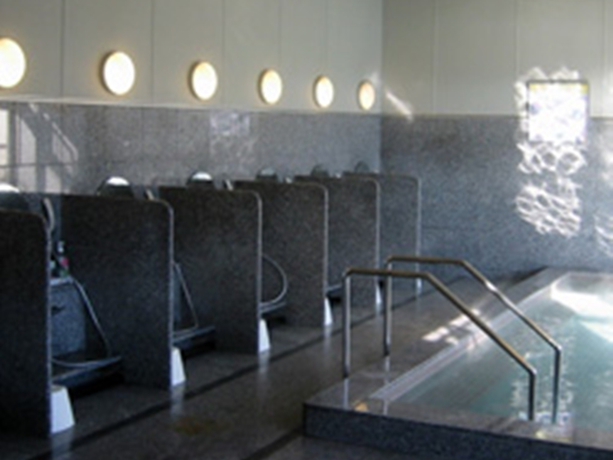 Imagen de la piscina del Hotel Tominoko. Foto 16
