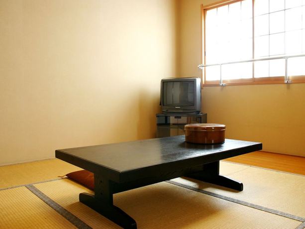 Imagen de la habitación del Hotel Tomioka-ya. Foto 5