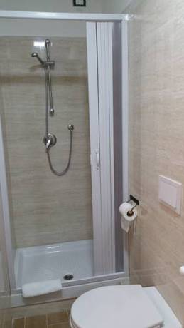 Imagen de la habitación del Hotel Tommaseo. Foto 4