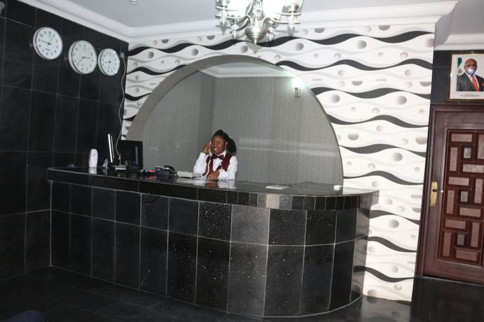 Imagen de los interiores del Hotel TommsVilles. Foto 17