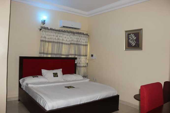 Imagen de la habitación del Hotel TommsVilles. Foto 8