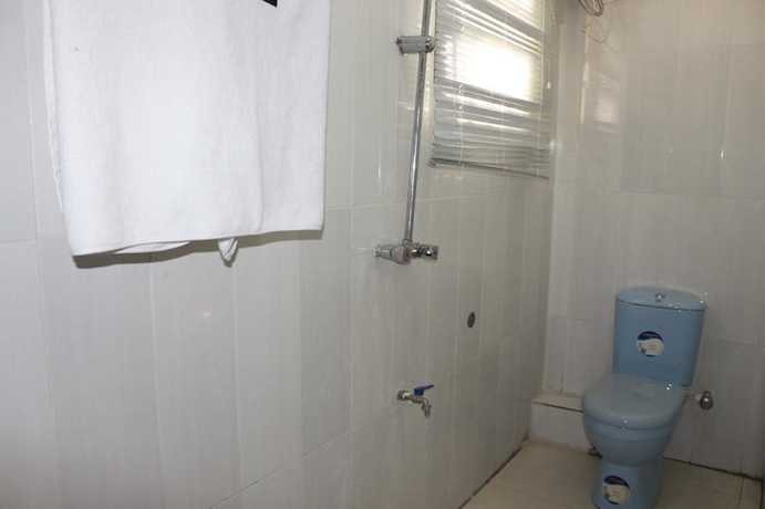 Imagen de la habitación del Hotel TommsVilles. Foto 11