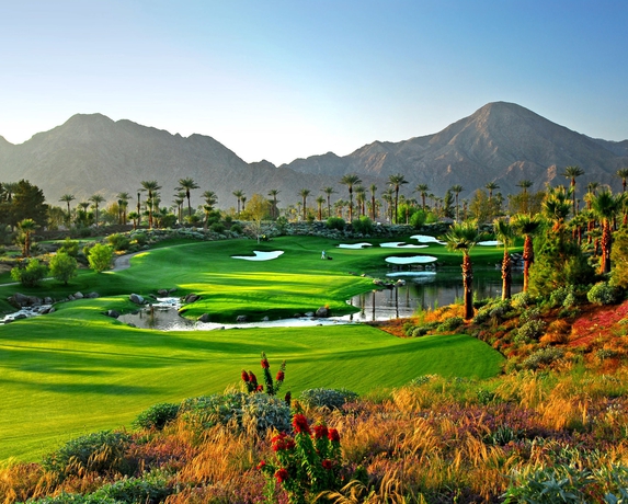 Imagen de los exteriores del Hotel Tommy Bahama Miramonte Resort and Spa. Foto 4