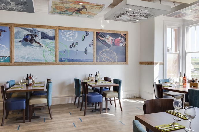 Imagen del bar/restaurante del Hotel Tommy Jacks. Foto 3