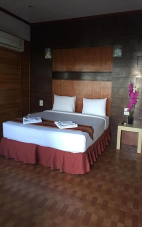 Imagen de la habitación del Hotel Tommy Resort. Foto 13