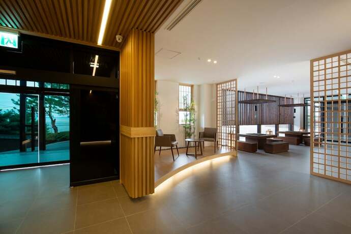 Imagen general del Hotel Tomonoya and Ryokan Daecheon. Foto 2