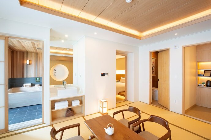 Imagen general del Hotel Tomonoya and Ryokan Daecheon. Foto 8