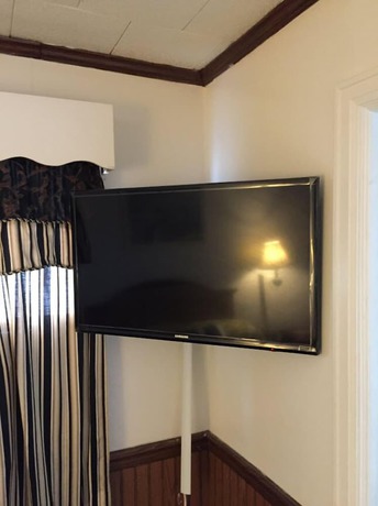 Imagen de la habitación del Hotel Tompkin\'s Motel. Foto 6