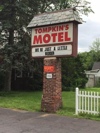 Imagen general del Hotel Tompkin\'s Motel. Foto 4