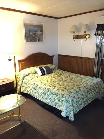 Imagen de la habitación del Hotel Tompkin\'s Motel. Foto 8