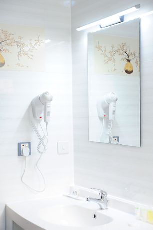 Imagen de la habitación del Hotel Tomreik. Foto 8