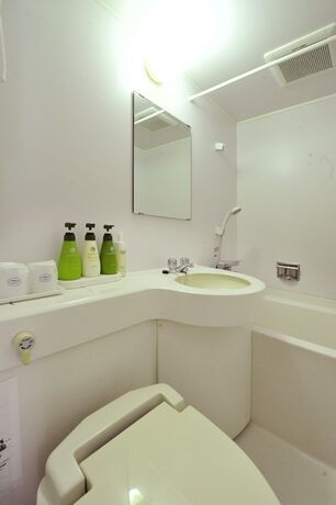 Imagen de la habitación del Hotel Toms. Foto 13