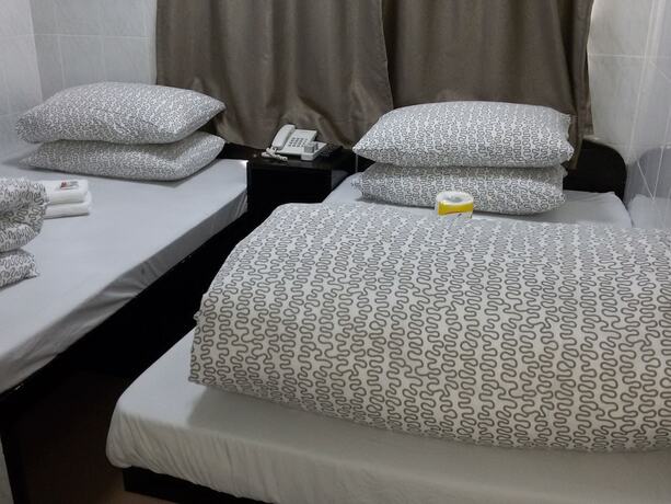 Imagen general del Hotel Tom\'s Guest House. Foto 4