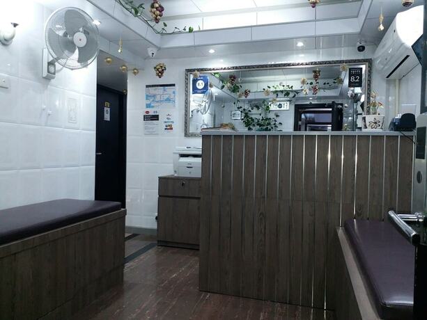 Imagen general del Hotel Tom\'s Guest House. Foto 11