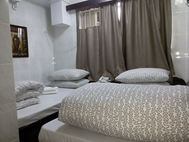 Imagen general del Hotel Tom\'s Guest House. Foto 12