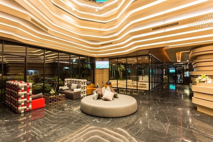 Imagen de los interiores del Hotel Ton Aoi Grand. Foto 18