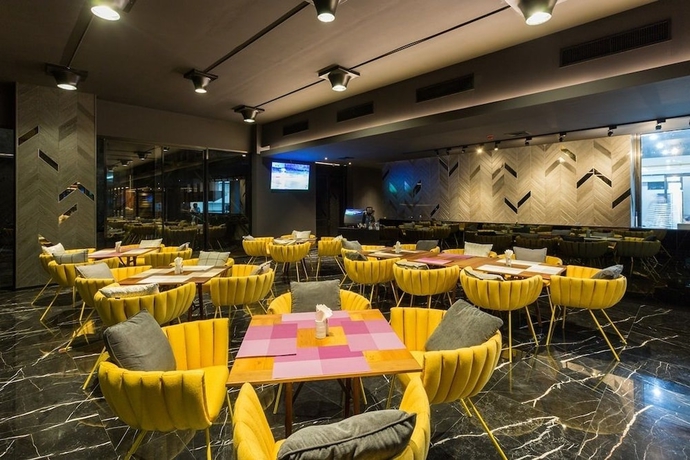 Imagen del bar/restaurante del Hotel Ton Aoi Grand. Foto 4