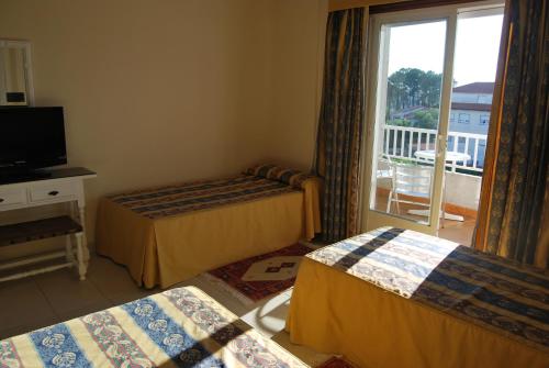 Imagen de la habitación del Hotel Ton. Foto 6