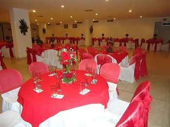 Imagen de los interiores del Hotel Tonchala. Foto 16