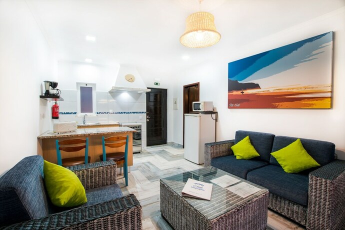 Imagen general del Hotel Tonel Apartments. Foto 11
