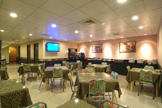 Imagen del bar/restaurante del Hotel Tong Bing Express. Foto 14