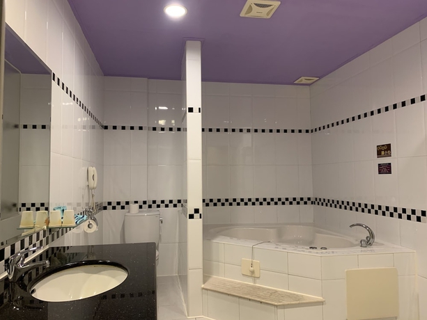 Imagen de la habitación del Hotel Tong Jei Kong Motel. Foto 18