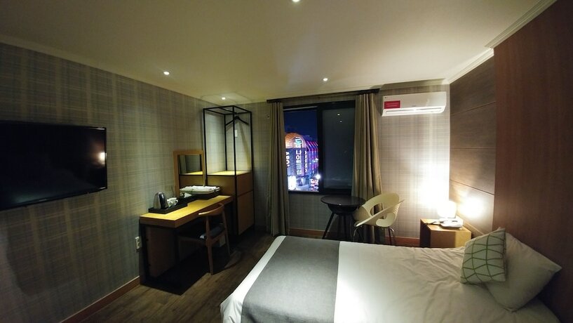 Imagen de la habitación del Hotel Tong Yeondong Jeju. Foto 16