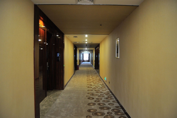 Imagen de los interiores del Hotel Tong Yu International. Foto 10