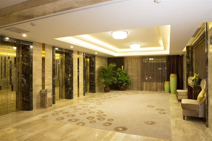 Imagen de los interiores del Hotel Tong Yu International. Foto 12