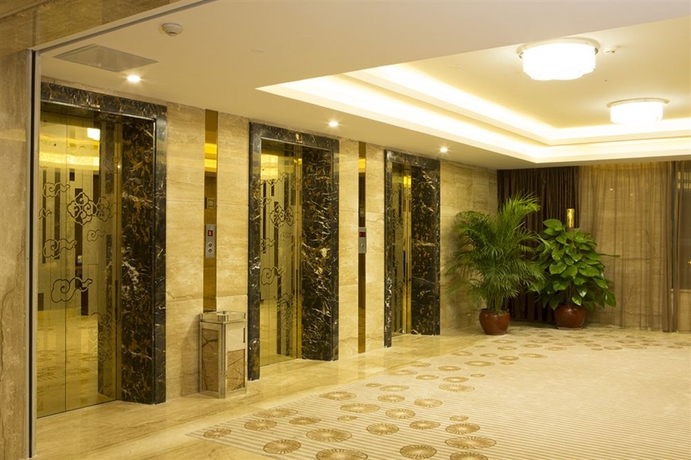 Imagen de los interiores del Hotel Tong Yu International. Foto 15
