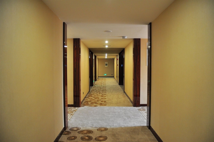 Imagen de los interiores del Hotel Tong Yu International. Foto 16