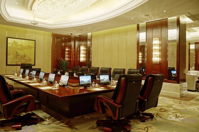 Imagen de los interiores del Hotel Tongli Lake Resort Phase2. Foto 19
