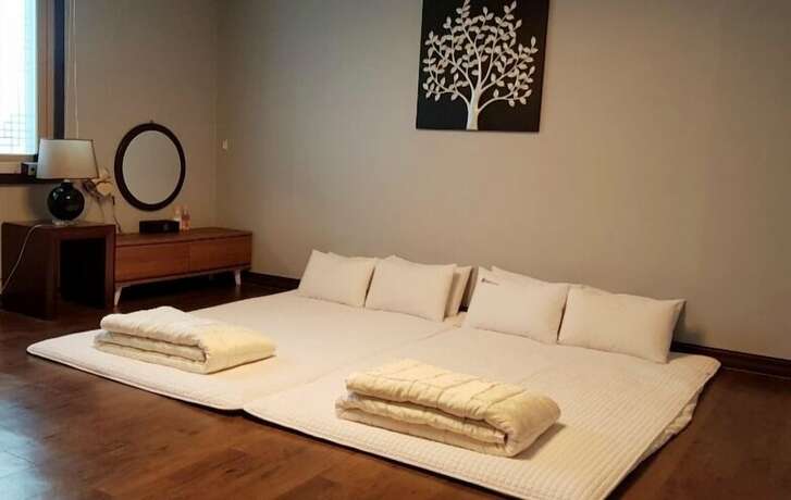 Imagen de la habitación del Hotel Tongyeong Anchovy Tourist. Foto 22
