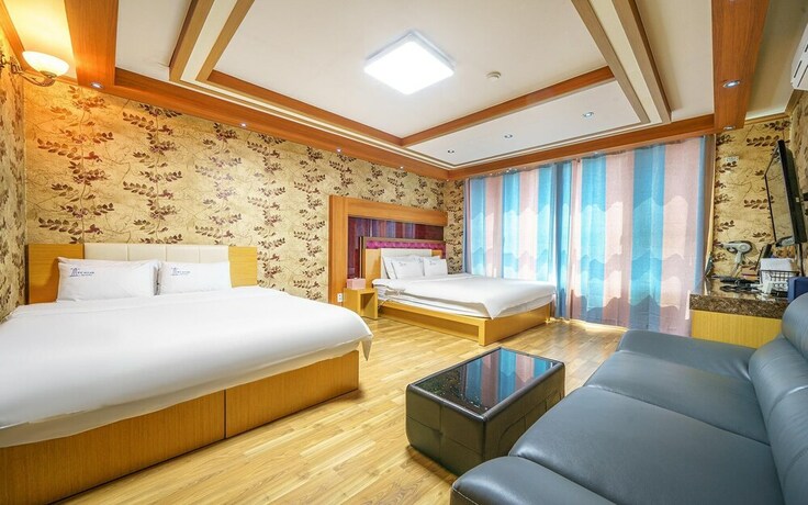 Imagen de la habitación del Hotel Tongyeong Badanaeum. Foto 17