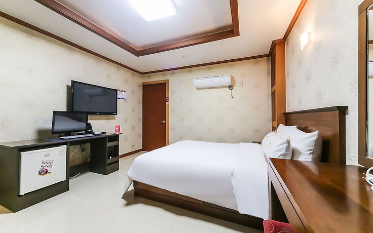 Imagen de la habitación del Hotel Tongyeong Best. Foto 7
