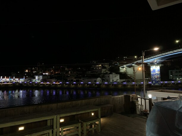 Imagen general del Hotel Tongyeong Camellia House. Foto 5