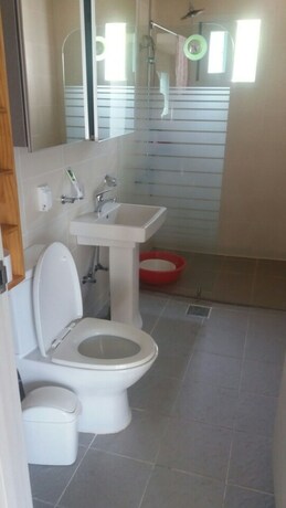 Imagen de la habitación del Hotel Tongyeong Camellia House. Foto 21