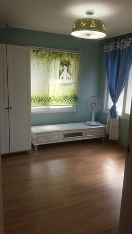 Imagen de la habitación del Hotel Tongyeong Camellia House. Foto 25