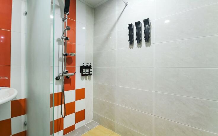 Imagen general del Hotel Tongyeong Ivy. Foto 1