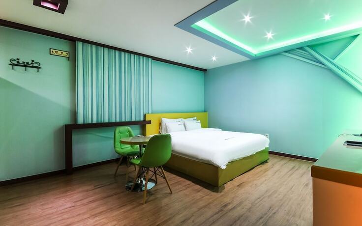 Imagen de la habitación del Hotel Tongyeong Ivy. Foto 18