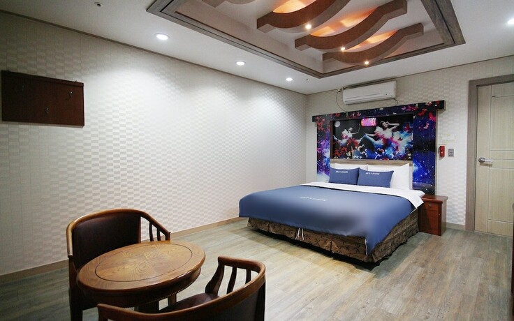 Imagen de la habitación del Hotel Tongyeong Man to Man. Foto 17